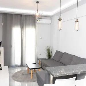 Luxury In Centre Yunanistan