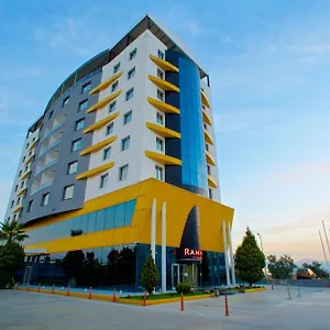 4* Otel Ramada By Wyndham